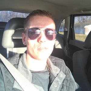 Meet your Posher, Anthony